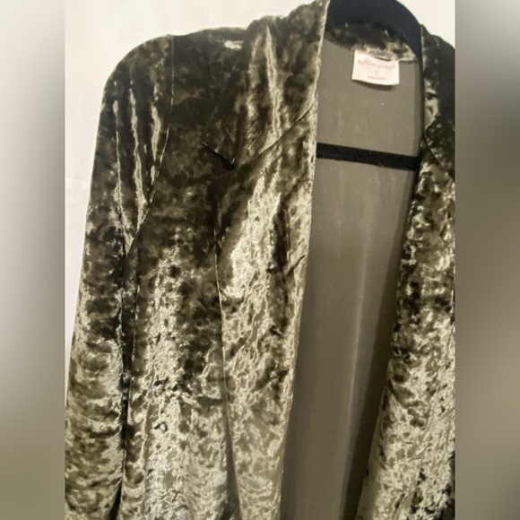 Beautiful light Duster - Picture 8 of 10